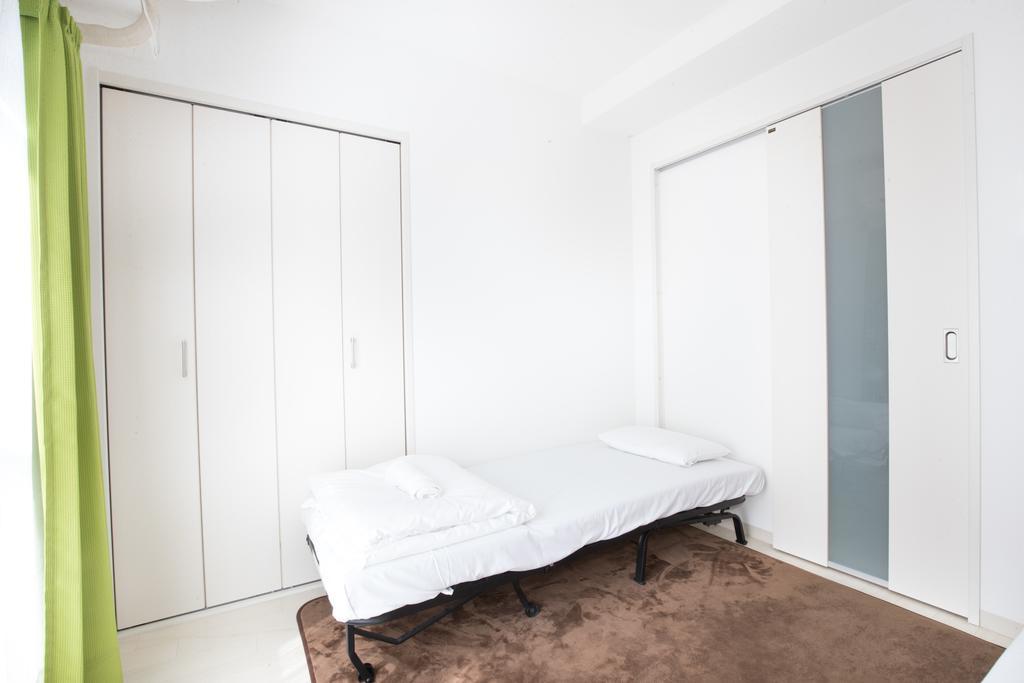 Galaxy Apartment Osaka Buitenkant foto